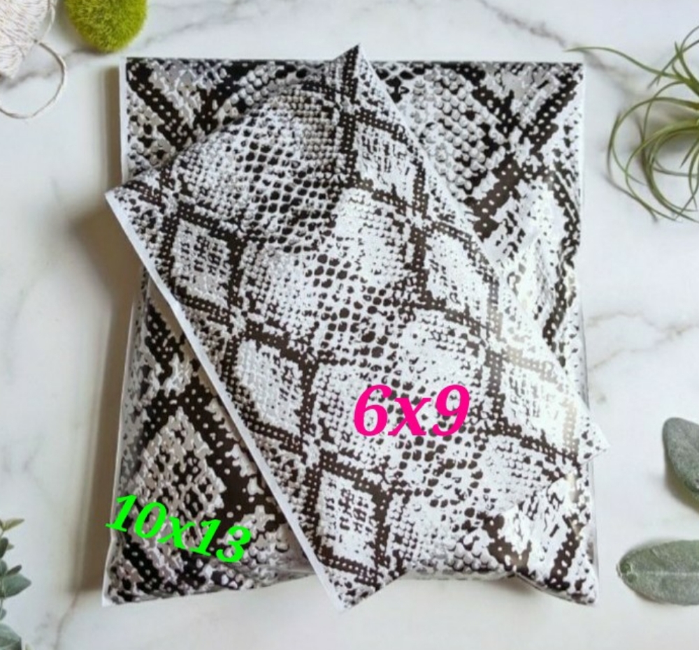 6x9 Snakeskin Shipping Bags.  Price is firm!